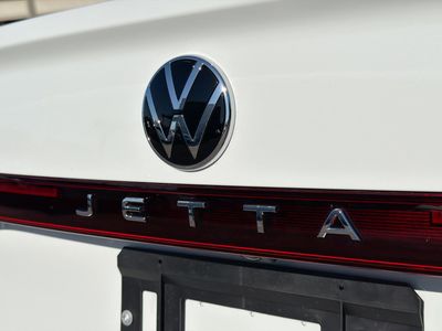 2026 Volkswagen Jetta - Photo 11