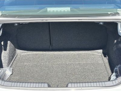 2026 Volkswagen Jetta - Photo 12