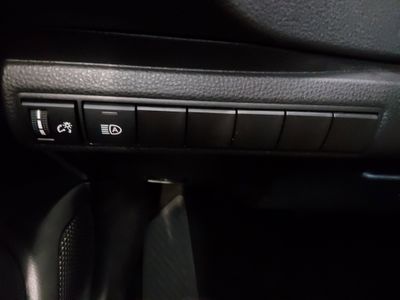 2025 Toyota Corolla - Photo 13