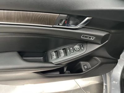 2021 Honda Accord Hybrid — photo 11 view