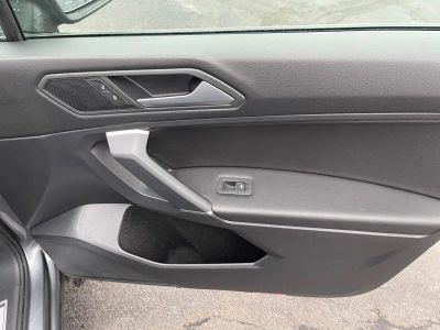2020 Volkswagen Tiguan — photo 21 view