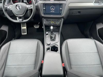 2020 Volkswagen Tiguan — photo 13 view