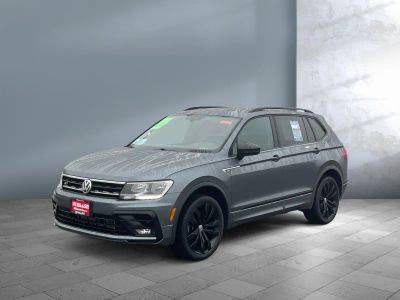 2020 Volkswagen Tiguan — front three-quarter view