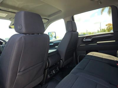 2026 Chevrolet Silverado 2500HD — photo 18 view