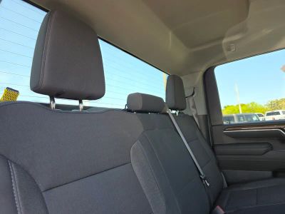 2026 Chevrolet Silverado 2500HD — photo 14 view