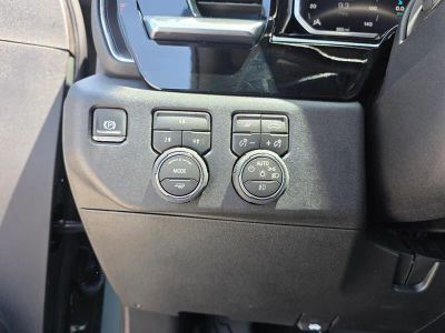 2026 Chevrolet Silverado 2500HD — photo 24 view