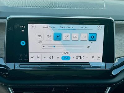 2026 Volkswagen Atlas — photo 14 view