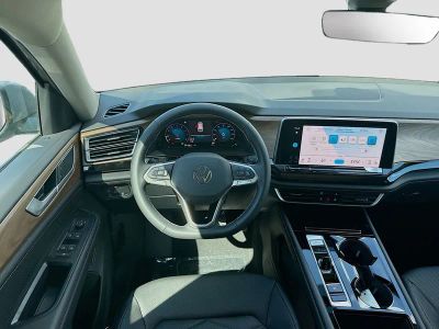 2026 Volkswagen Atlas — photo 17 view