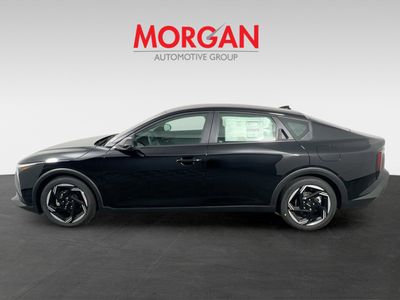 2025 Kia K4 — photo 8 view
