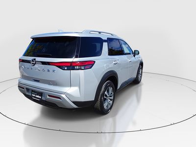 2025 Nissan Pathfinder — photo 7 view