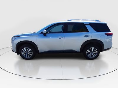 2025 Nissan Pathfinder — interior view