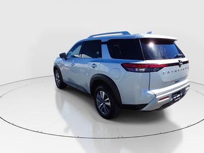 2025 Nissan Pathfinder — detail view