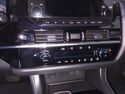 2025 Nissan Pathfinder — photo 20 view