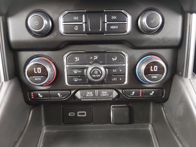 2024 Chevrolet Tahoe - Photo 18