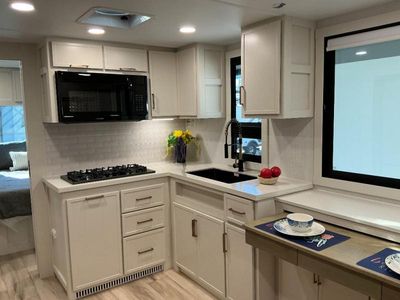 2025 Brinkley RV Model I - Photo 7
