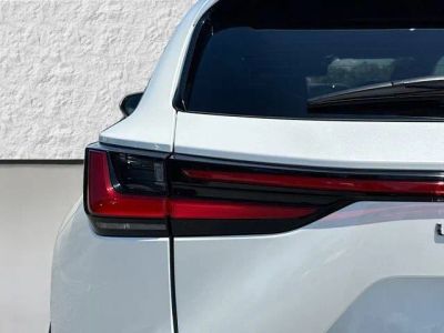 2025 Lexus NX — photo 10 view