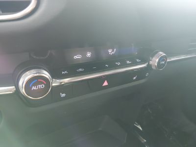 2025 Mazda CX-30 - Photo 17