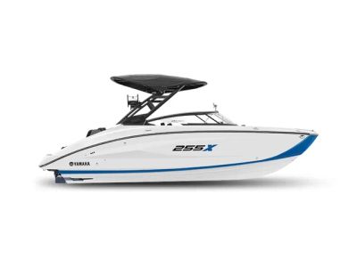 2026 Yamaha Boats 255XE — front three-quarter view