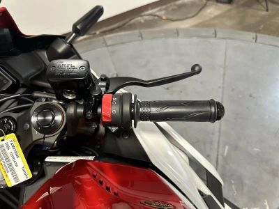 2026 Yamaha YZF-R3 - Photo 12