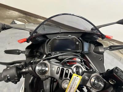 2026 Yamaha YZF-R3 - Photo 11