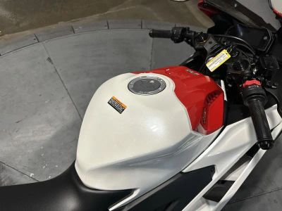 2026 Yamaha YZF-R3 - Photo 14