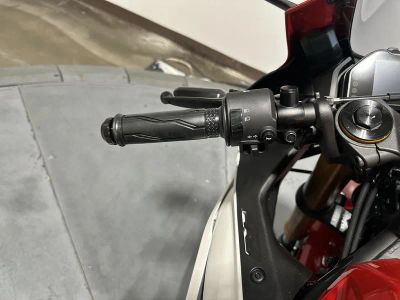2026 Yamaha YZF-R3 - Photo 13