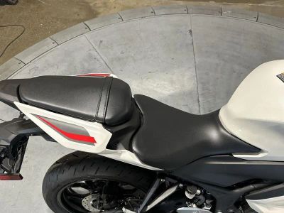 2026 Yamaha YZF-R3 - Photo 10