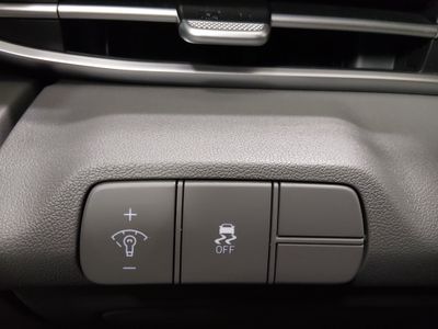 2026 Hyundai Elantra — photo 18 view