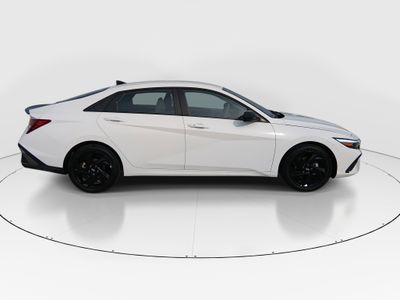 2026 Hyundai Elantra — photo 8 view