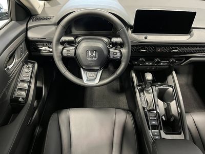 2026 Honda Accord Hybrid - Photo 17