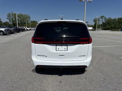 2027 Chrysler Pacifica — rear three-quarter view