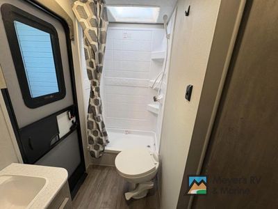 2026 Coachmen RV Catalina Legacy Edition - Photo 31