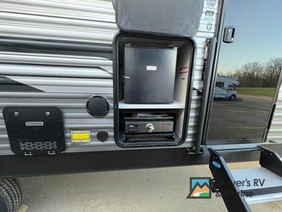 2026 Coachmen RV Catalina Legacy Edition - Photo 6