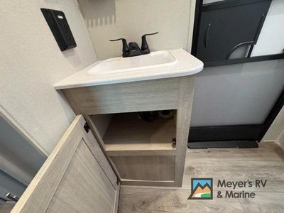 2026 Coachmen RV Catalina Legacy Edition - Photo 32