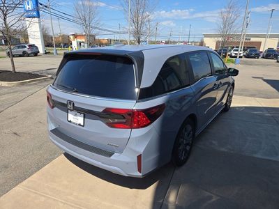 2026 Honda Odyssey Touring Auto - Photo 4