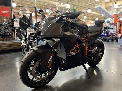 2026 KTM 990 RC R - Photo 23