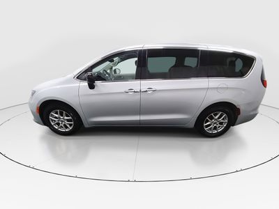 2024 Chrysler Voyager - Photo 4