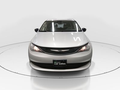 2024 Chrysler Voyager - Photo 2