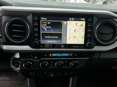2021 Toyota Tacoma - Photo 17