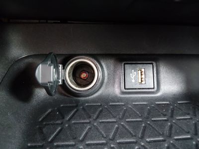 2023 Toyota RAV4 - Photo 17