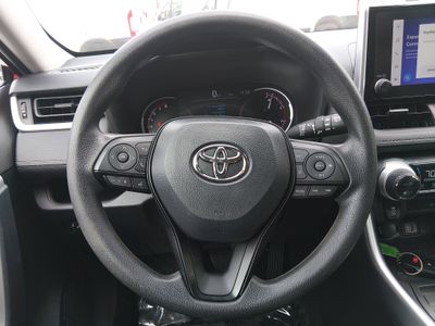 2023 Toyota RAV4 - Photo 12