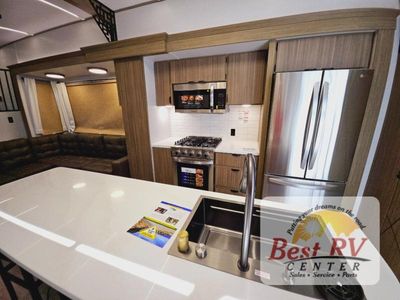 2025 Forest River RV Wildwood Grand Lodge - Photo 15