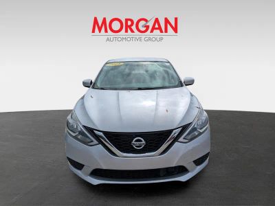 2018 Nissan Sentra — photo 9 view