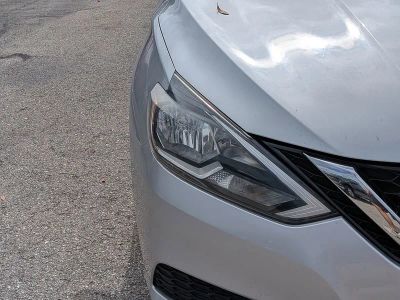 2018 Nissan Sentra — photo 10 view