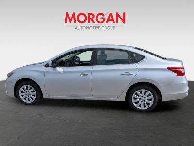 2018 Nissan Sentra — photo 7 view