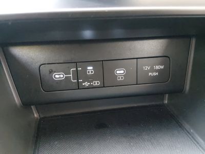 2025 Hyundai Sonata - Photo 19