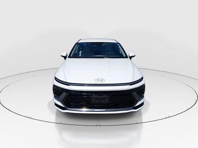 2025 Hyundai Sonata - Photo 2
