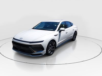 2025 Hyundai Sonata - Photo 3