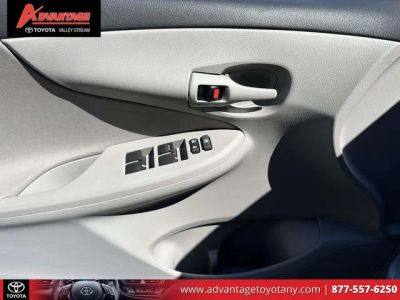 2013 Toyota Corolla - Photo 19