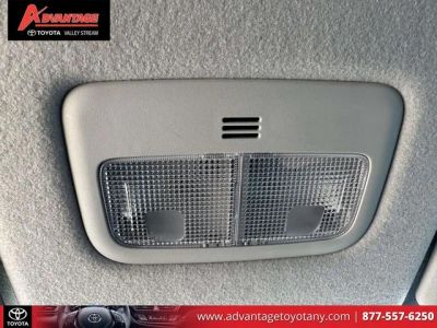 2013 Toyota Corolla - Photo 35